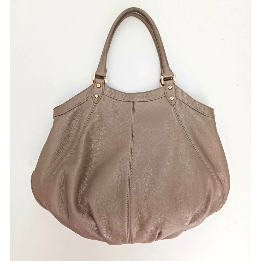 Tory Burch Dakota Lg Hobo Satchel Clay Beige Pebbled Leather Gold Logo w Dustbag